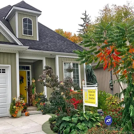 Yellow Door Bed And Breakfast-3